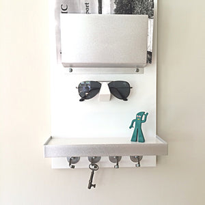 SHADES // Entry Organizer